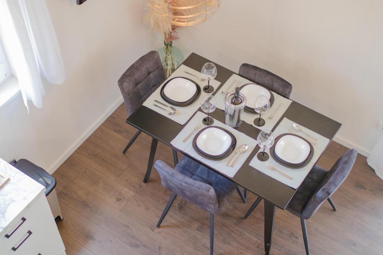 מאלינסקה Apartments Aki מראה חיצוני תמונה