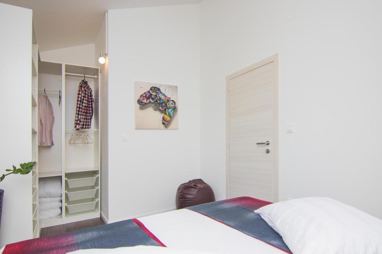מאלינסקה Apartments Aki מראה חיצוני תמונה