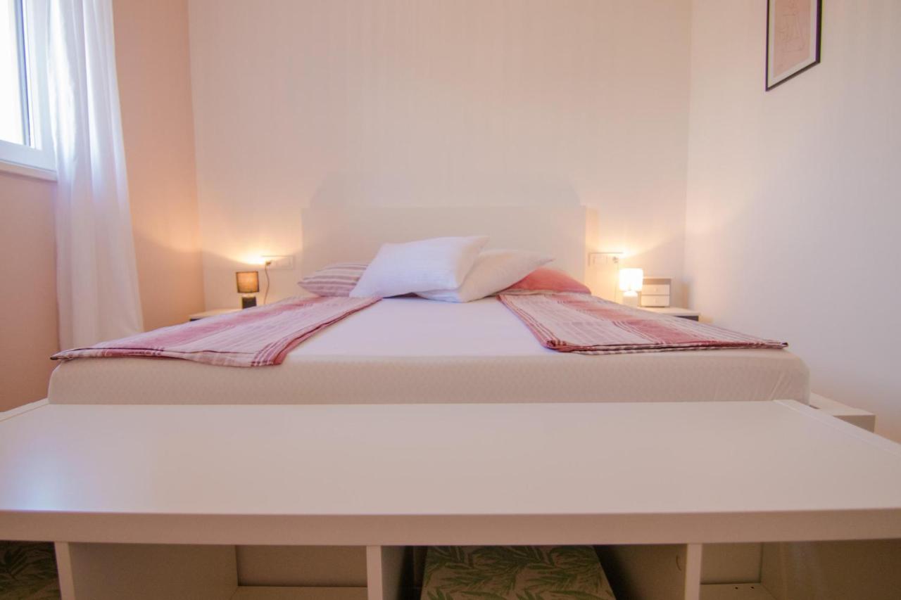 מאלינסקה Apartments Aki מראה חיצוני תמונה
